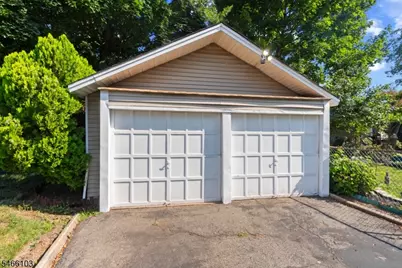 19 Ashwood Ter, West Orange Township, NJ 07052 - Photo 32