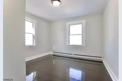 401 Burroughs Ter, Union Township, NJ 07083 - Photo 20