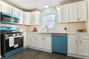 401 Burroughs Terrace, Union Township, NJ 07083 - Photo 14