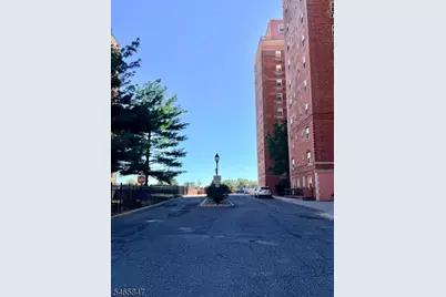 70 S Munn Ave #1008, East Orange, NJ 07018 - Photo 4