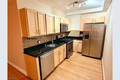 70 S Munn Ave #1008, East Orange, NJ 07018 - Photo 14