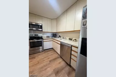 10 N Wood Ave #301, Linden, NJ 07036 - Photo 12
