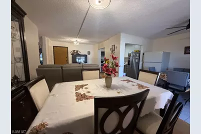 10 N Wood Ave #301, Linden, NJ 07036 - Photo 16