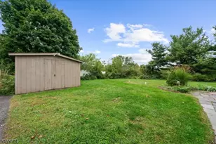 9 Hoffman Rd, Clinton Township, NJ 08833 - Photo 18