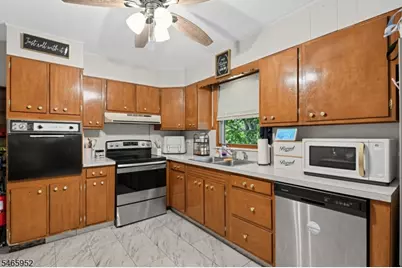 235 Parkside Ave, Pohatcong Township, NJ 08865 - Photo 10