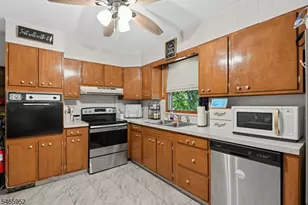 235 Parkside Ave, Pohatcong Township, NJ 08865 - Photo 10