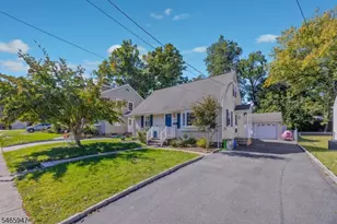 14 Farmingdale Ave, Bloomfield, NJ 07003 - Photo 2