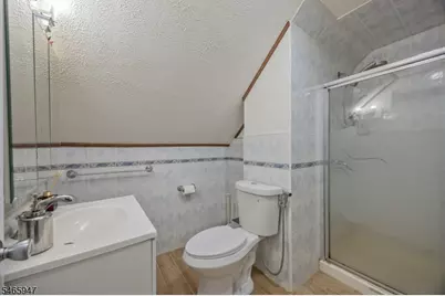 14 Farmingdale Ave, Bloomfield, NJ 07003 - Photo 20