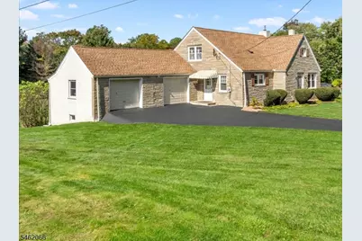 321 Fairmount Rd, Washington Township, NJ 07853 - Photo 1