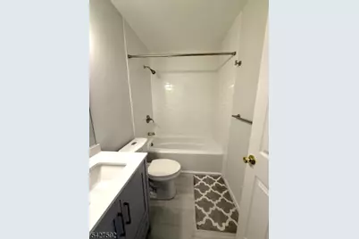 111 Columbus Dr #111, Franklin Township, NJ 08823 - Photo 22