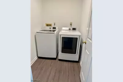111 Columbus Dr #111, Franklin Township, NJ 08823 - Photo 20