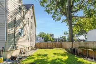 93 Telford St, East Orange, NJ 07018 - Photo 12