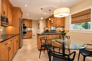40 Shadowlawn Dr, Livingston, NJ 07039 - Photo 8