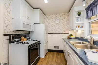 1014 Norton Rd, Union Township, NJ 07083 - Photo 14