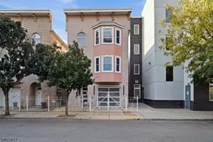 409 Halsey St, Newark, NJ 07102 - Photo 1