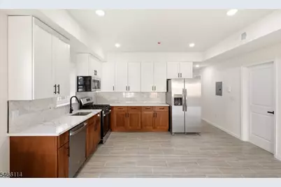 64 Lyons Ave, Newark, NJ 07112 - Photo 12