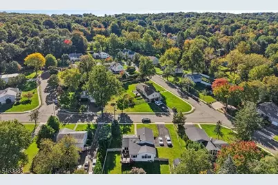 8 Mountain Way, Cedar Grove, NJ 07009 - Photo 36