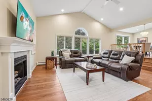 8 Mountain Way, Cedar Grove, NJ 07009 - Photo 16