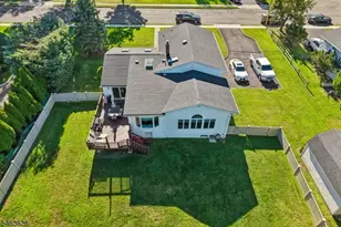 8 Mountain Way, Cedar Grove, NJ 07009 - Photo 34