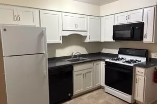 151 Locust Ct, Raritan Township, NJ 08822 - Photo 16