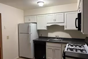 151 Locust Ct, Raritan Township, NJ 08822 - Photo 2