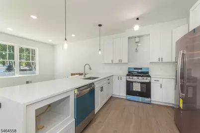 8 Halsey St #8, Roxbury Township, NJ 07847 - Photo 4