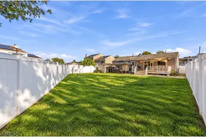 27 Harrison Ave, Carteret, NJ 07008 - Photo 32