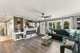 27 Harrison Ave, Carteret, NJ 07008 - Photo 4