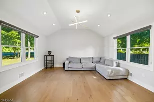 20 Emerson Dr, Livingston, NJ 07039 - Photo 10