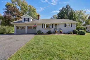138 Maple Ave, Chester, NJ 07930 - Photo 2