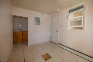 240 Myrtle Ave, Irvington, NJ 07111 - Photo 10