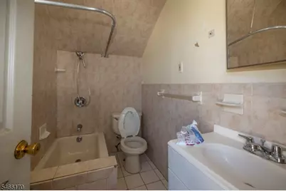 240 Myrtle Ave, Irvington, NJ 07111 - Photo 12