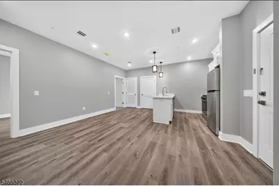 333 E Blackwell St, Dover, NJ 07801 - Photo 8