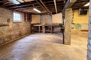 90 Midland Ave, East Orange, NJ 07017 - Photo 16