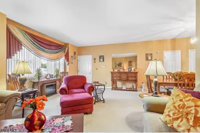 485 Saddle River Rd #7, Saddle Brook Township, NJ 07663 - Photo 2