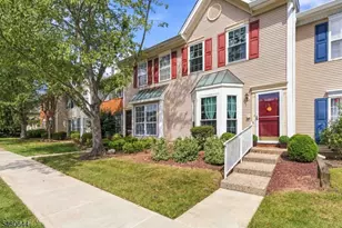 41 Cabot Way, Franklin Township, NJ 08823 - Photo 2