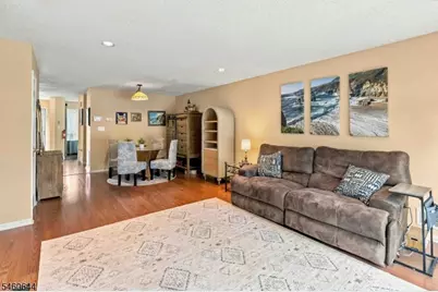 41 Cabot Way, Franklin Township, NJ 08823 - Photo 8