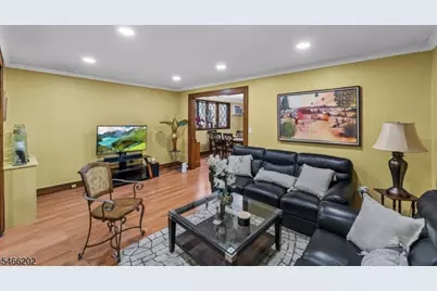 16 Washington Ave, Clifton, NJ 07011 - Photo 4