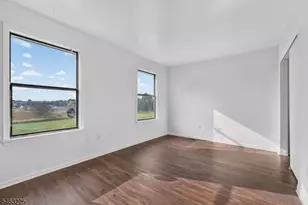 233 Spruce Ct, Raritan Township, NJ 08822 - Photo 12