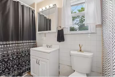 256 Rutledge Ave, East Orange, NJ 07017 - Photo 24
