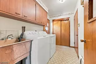 66 Enclosure St, Nutley, NJ 07110 - Photo 22