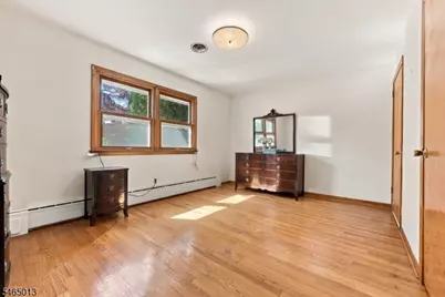 66 Enclosure St, Nutley, NJ 07110 - Photo 12