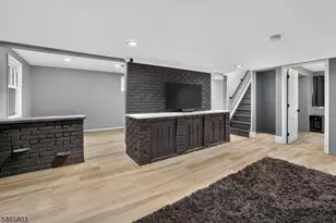 9 Oliver Rd, Roxbury Township, NJ 07850 - Photo 12