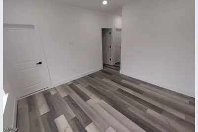 706 Bergen St #2, Newark, NJ 07108 - Photo 8