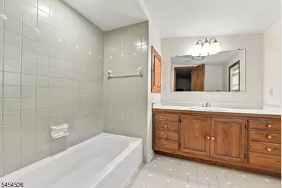 748 Ayres Ave, North Plainfield, NJ 07063 - Photo 20