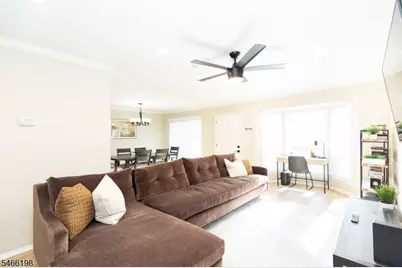 130 Albury Way, North Brunswick Township, NJ 08902 - Photo 6