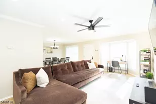 130 Albury Way, North Brunswick Township, NJ 08902 - Photo 6