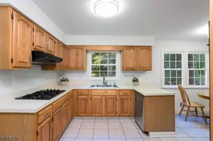 15 Quill Pen Way, Warren Township, NJ 07059 - Photo 10