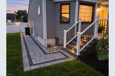 12 Norfolk Road, Franklin Township, NJ 08873 - Photo 32