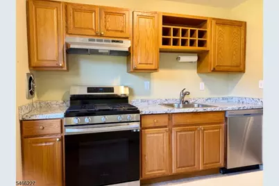 29 Knox Ter #1A, Wayne, NJ 07470 - Photo 10